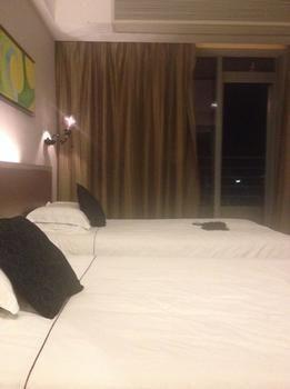 Century Sailboat Apartment Hotel Rizhao Extérieur photo